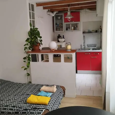 Apartament Beautiful In The 10th